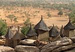 Dogon buildings and the dusty plain at Irelli